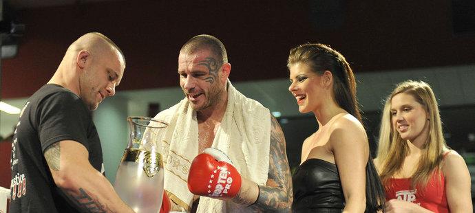 1090360_sport-box-robert-rosenberg-winsch-v0i.jpg