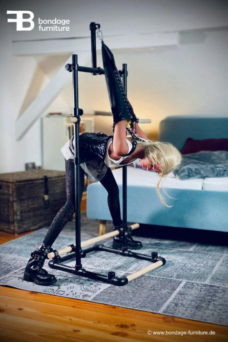 Bondage Butler - Bondage Furniture - Bondage Möbel 01.jpg