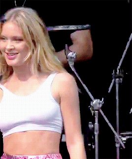 tumblr_ou9tdszcE11tw6nego1_400.gif