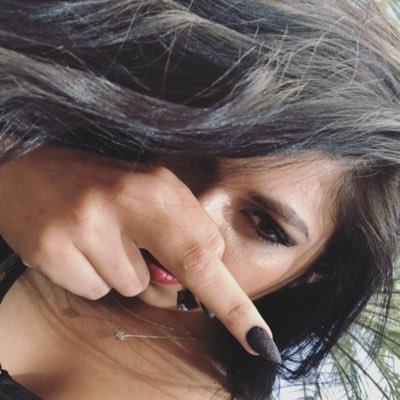 gina val bl.jpg