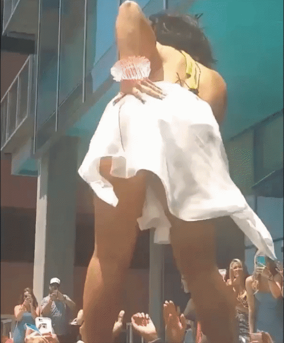 054_1000.gif