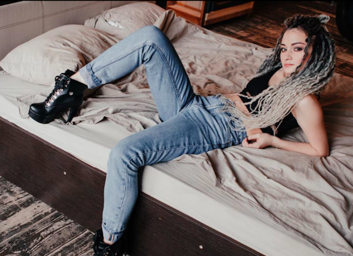 Olivia Devine pro2-20.png