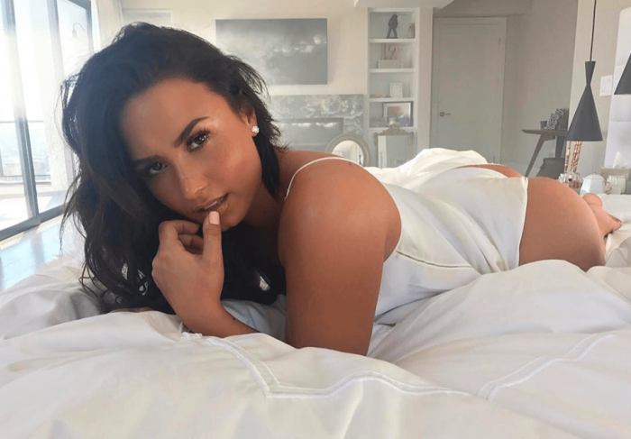 Demi-Lovato-hot-ass-picture.png
