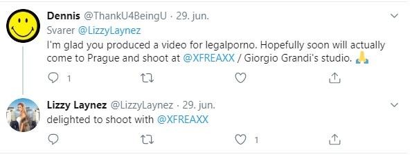 lizz.jpg