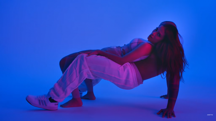 Anitta - Envolver [Official Music Video] - YouTube and 4 more pages - Personal - Microsoft​ Edge 4_25_2022 3_28_07 PM.png