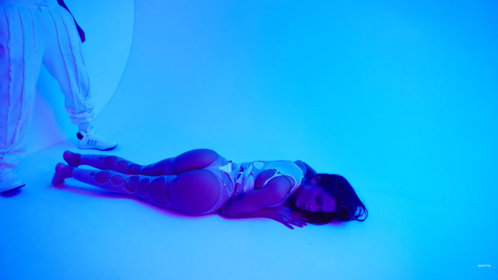 Anitta - Envolver [Official Music Video] - YouTube and 4 more pages - Personal - Microsoft​ Edge 4_25_2022 3_31_26 PM.png