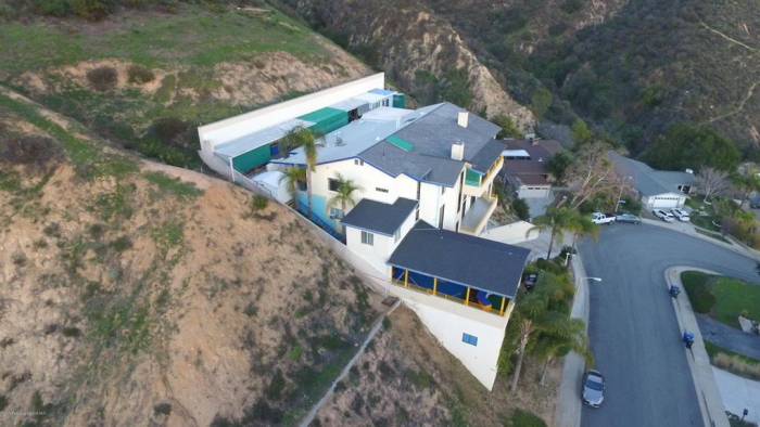 Casa de MAX 1333 Pleasantridge Drive, Altadena, CA 9.png