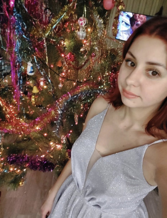 Julia Red.png